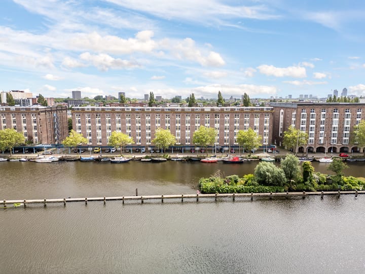 Zeeburgerkade 370 dans Amsterdam photo