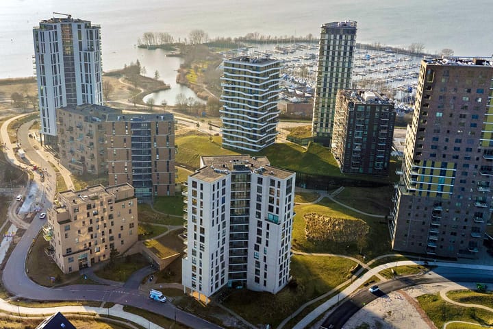 Zeeduinweg 70 in Almere