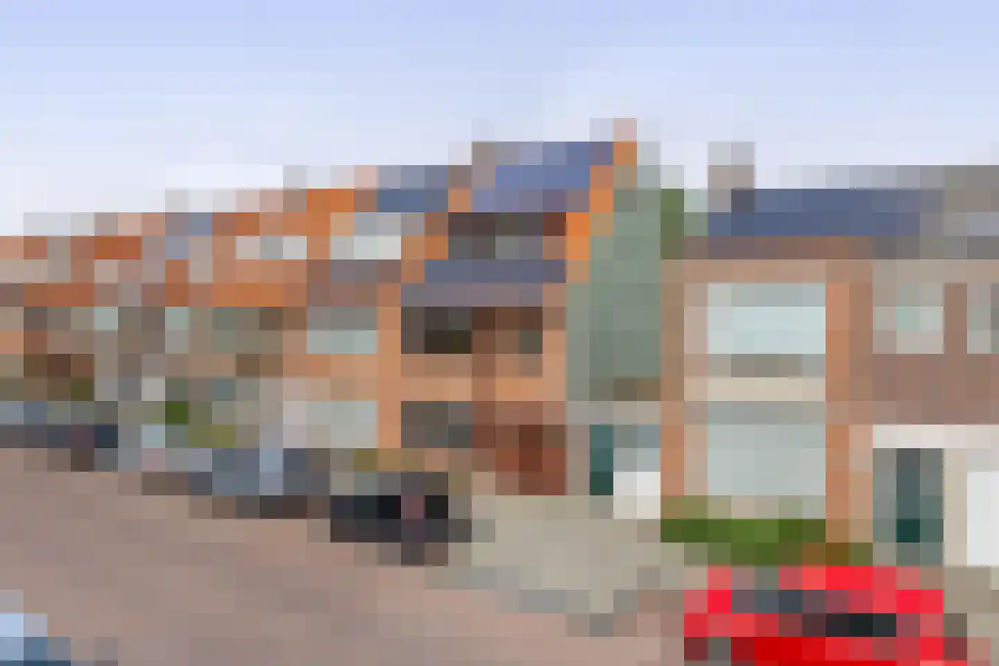 Zestienhovensekade 379 in Rotterdam