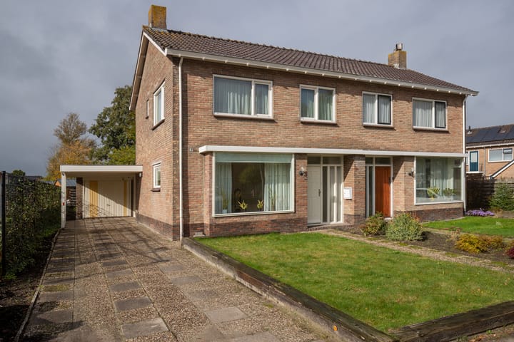 Zetveld 4 in Surhuisterveen