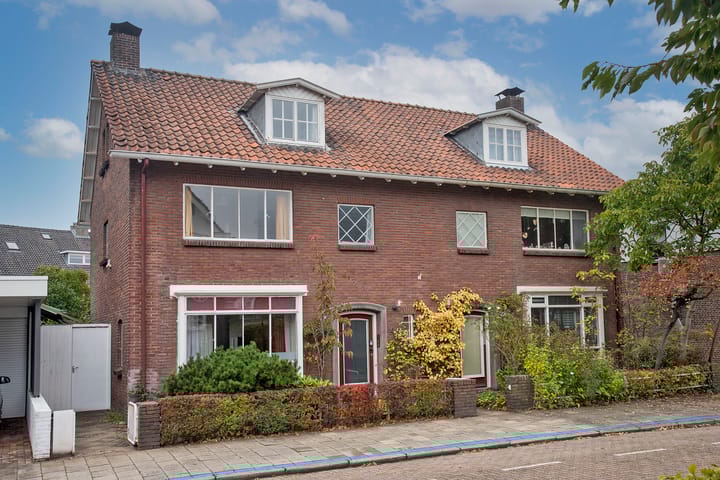 Ziekenhuisstraat 30 en Hengelo foto