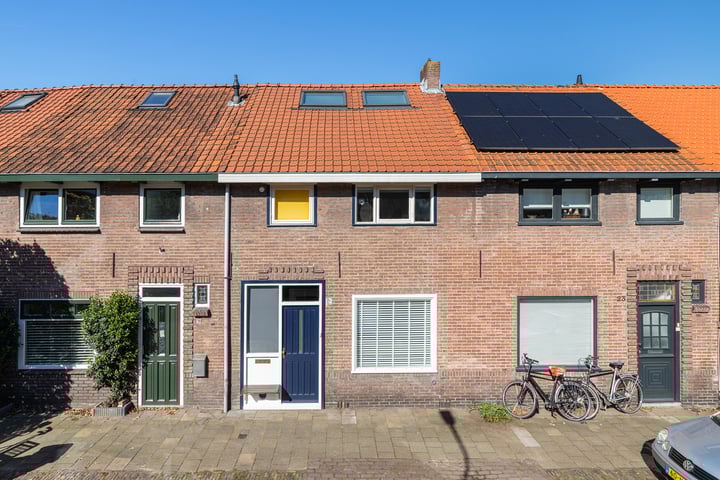 Zonnebloemstraat 21 in Breda photo