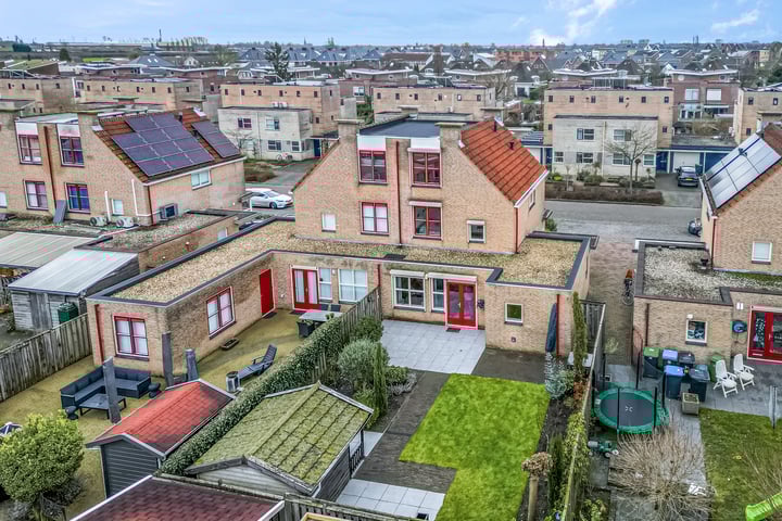 Zonnedauw 107 in Tiel Foto