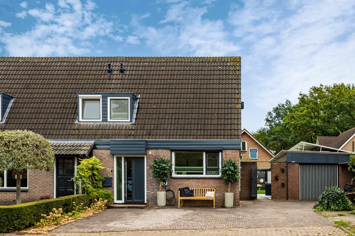 Zonnedauw 15 en Stroe foto