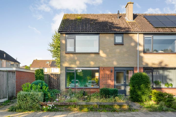 Zonnelaan 41 in Hardenberg Foto