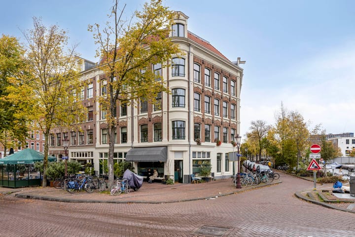 Zoutkeetsgracht 370 in Amsterdam photo