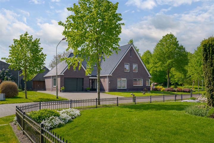 Zuidbrink 16 in Westerbork foto