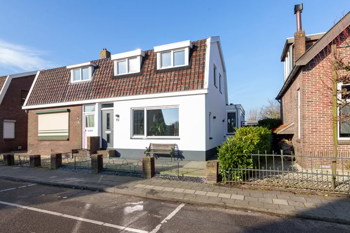 Zuideinde 151 in Nieuwkoop Foto