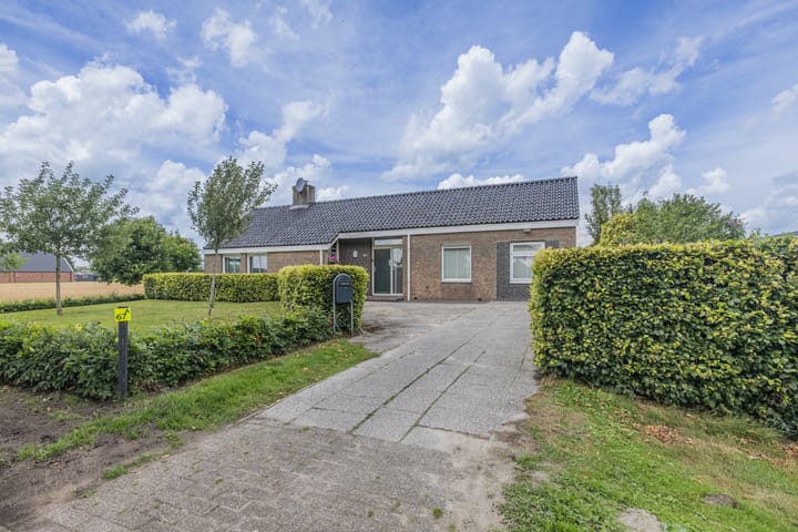 Zuiderdiep 67A in Drouwenermond photo
