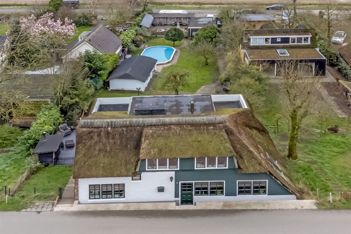 Zuiderlingedijk 45 in Heukelum Foto