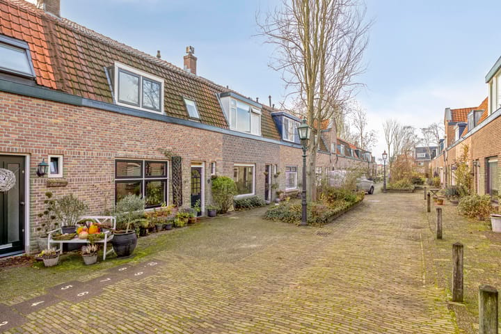 Zuiderstraat 7 en Pijnacker foto