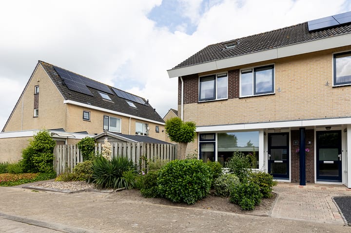 Zuiderwoid 12 in Lutjebroek Foto