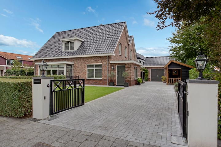 Zuiderzeestraatweg West 42A in Doornspijk Foto