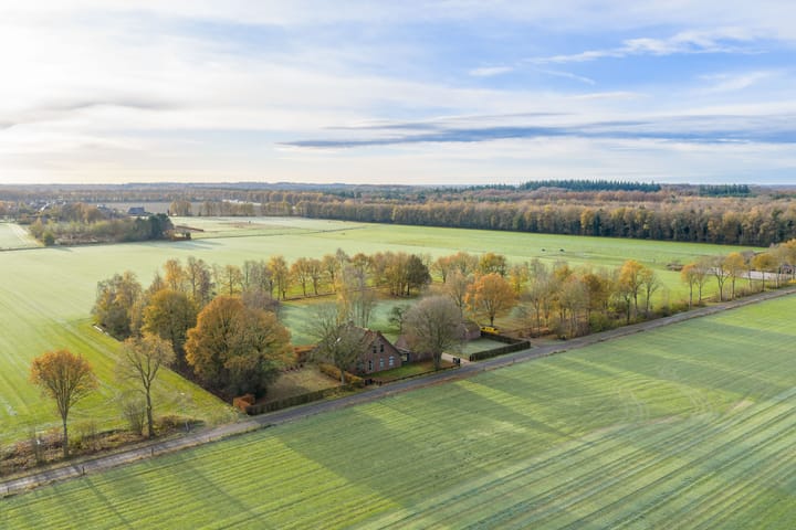 Zuidlaarderweg 6 in Annen Foto