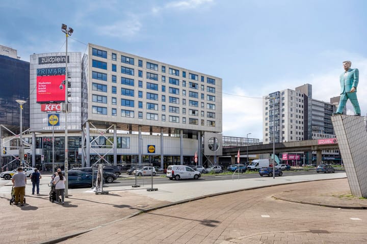 Zuidplein 568 in Rotterdam foto