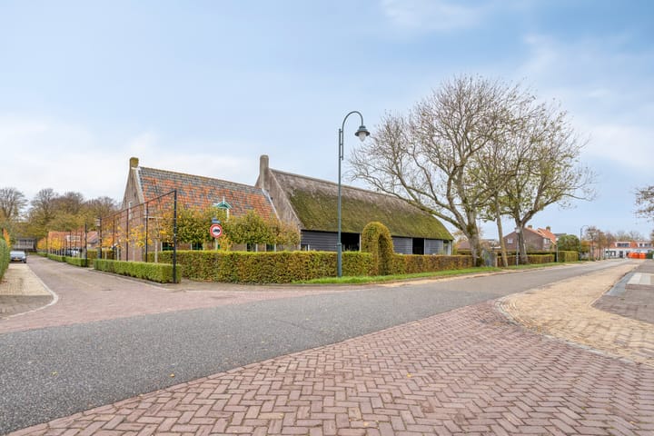 Photo of property Zuidsingel 16, Borssele