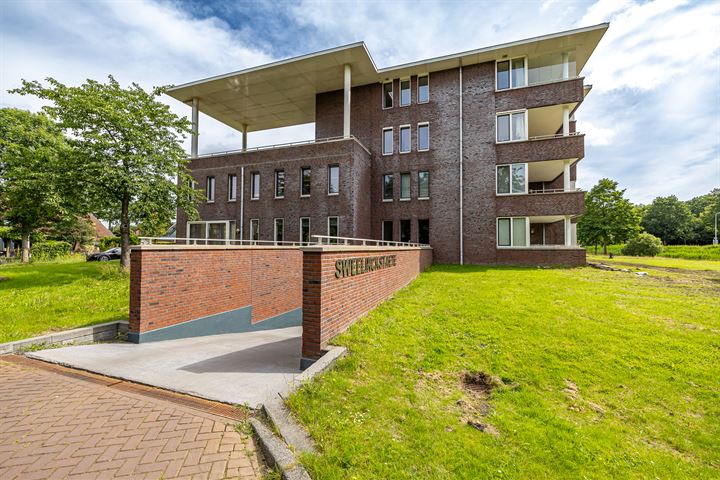 Zwaan 12 en Groningen foto