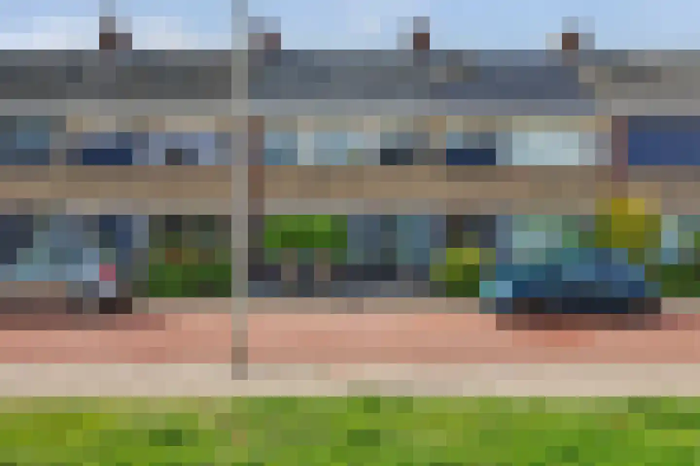Zwaluwenlaan 30 en Rhoon