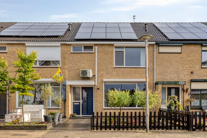 Zwaluwstraat 36 in Goor Foto