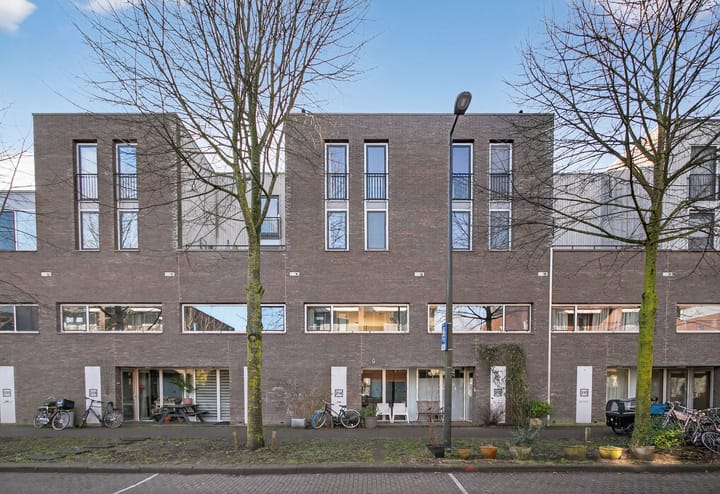 Zwanebloemlaan 214 in Amsterdam