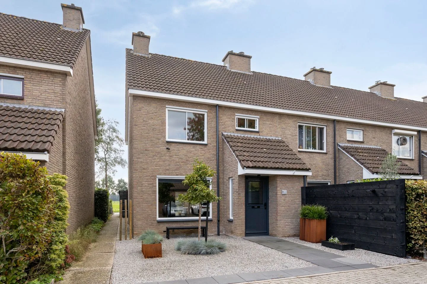 Zwanenhorst 62 Grave foto 2