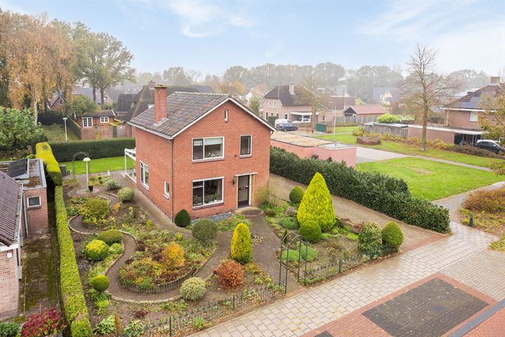 Zwarteweg 15 in Nieuw Heeten Foto