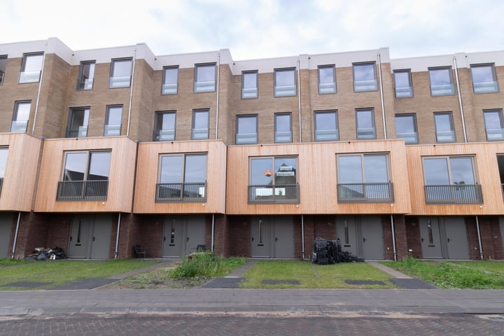 Zwembaan 62 en Vlaardingen foto