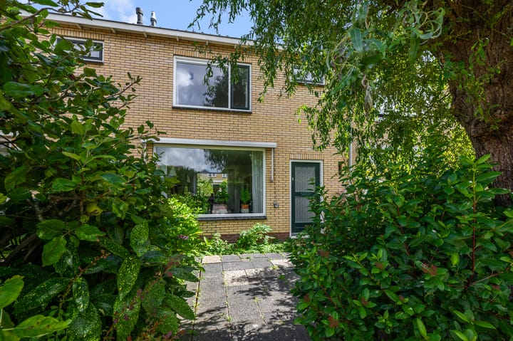 4e Heidestraat 8 in Assendelft