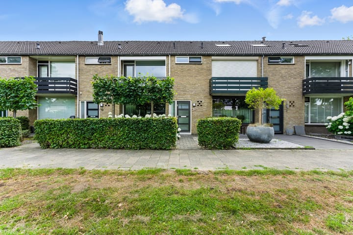 Photo of property A. Anemastraat 8, Papendrecht