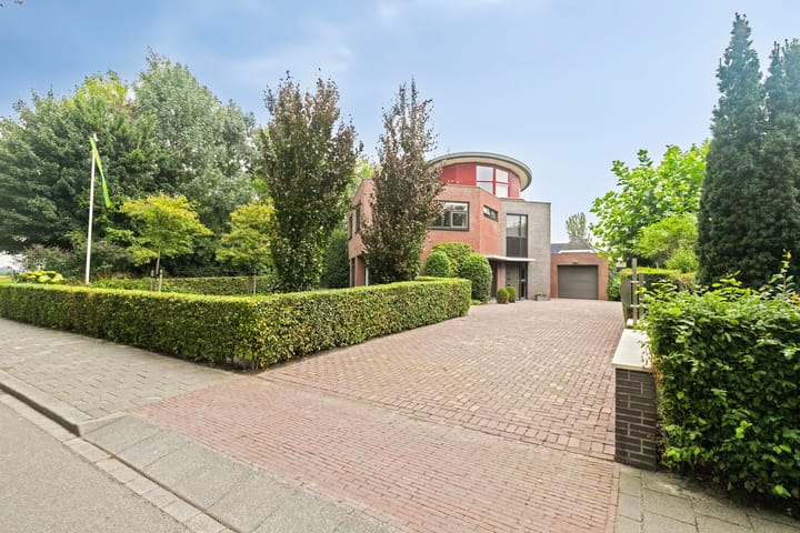 A.J. Knipmeijerlaan 1 in Emmeloord