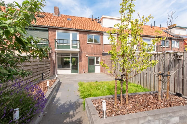 Aagje Dekenstraat 20 in Alkmaar