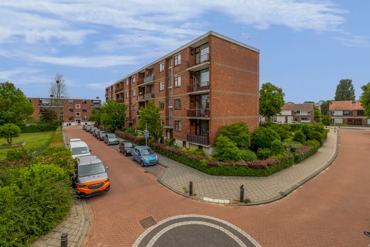 Aagje Dekenstraat 6B in Spijkenisse