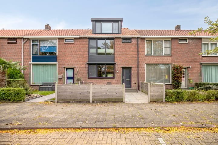 Aakstraat 12 in Purmerend