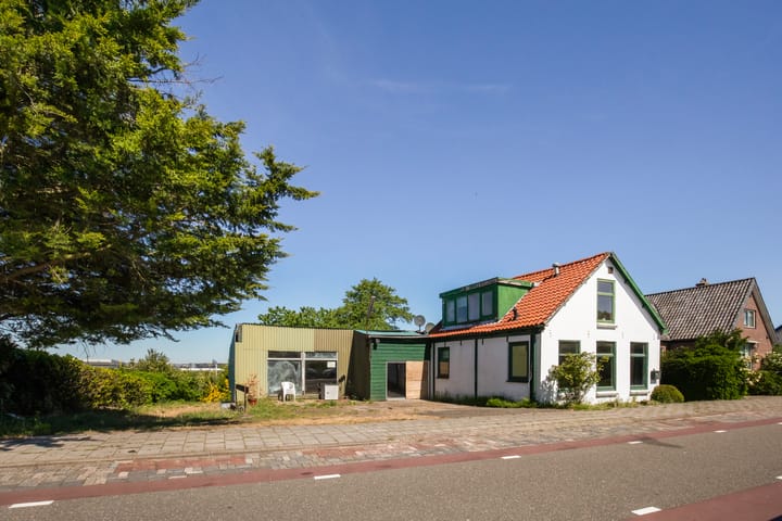 Aalsmeerderdijk 114 in Oude Meer