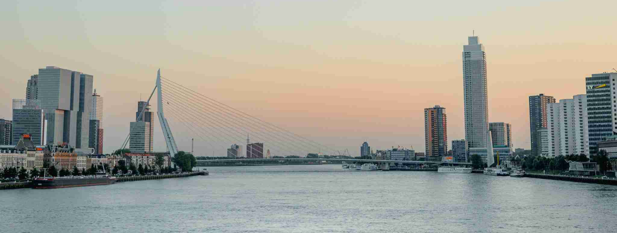 Kantoorfoto Aan de Maas Makelaardij