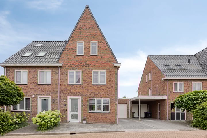 Aan de Vaarsloot 5 in Ammerstol