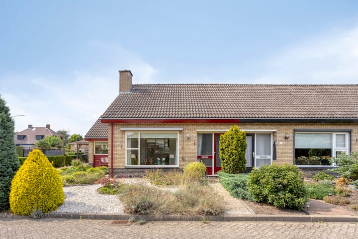 Aart Roelofsenlaan 1 in Lunteren