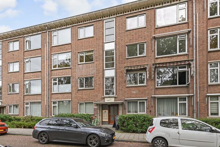 Aart van der Leeuwkade 114 in Voorburg
