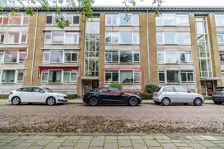 Aart van der Leeuwkade 55 in Voorburg