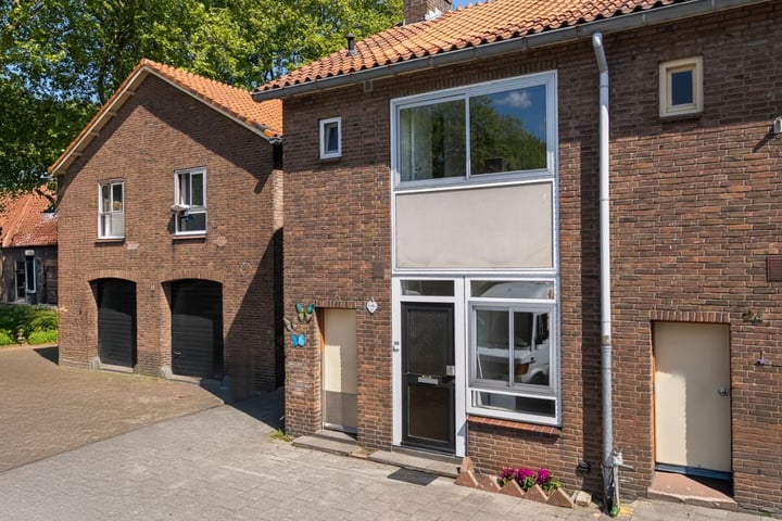 Aart van der Leeuwstraat 26 in Amsterdam foto