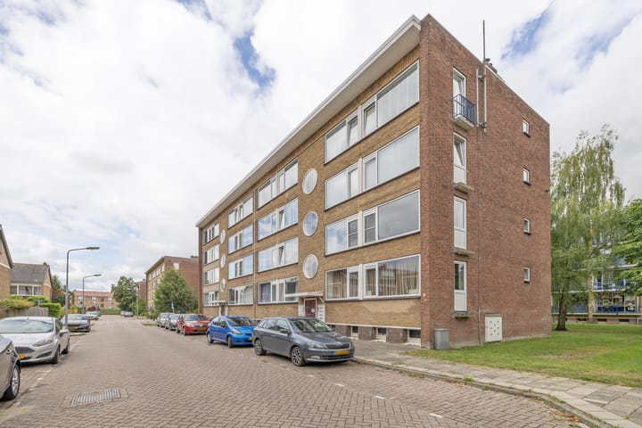 Aart van der Leeuwstraat 59 in Weesp