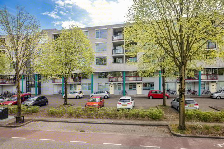 Aartsbisschop Romerostraat 227 in Utrecht