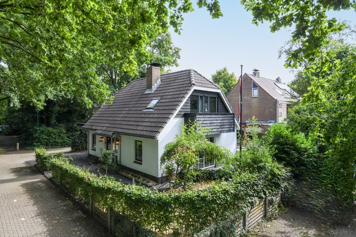 Aartseveen 3 in Eemnes