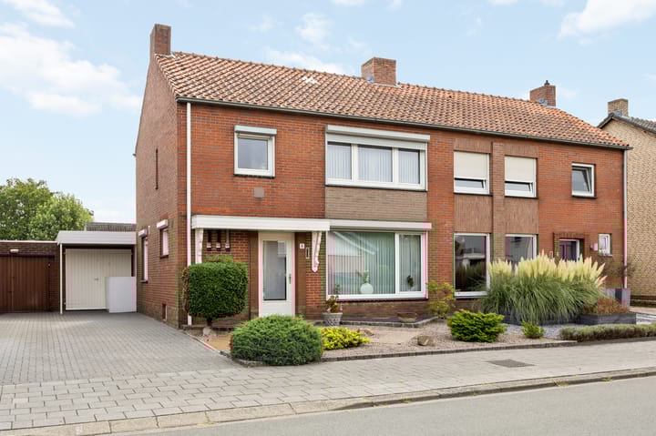 Abeelstraat 8 in Echt photo