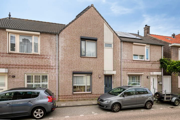 Photo of property Abraham Kuijperstraat 43, Tilburg