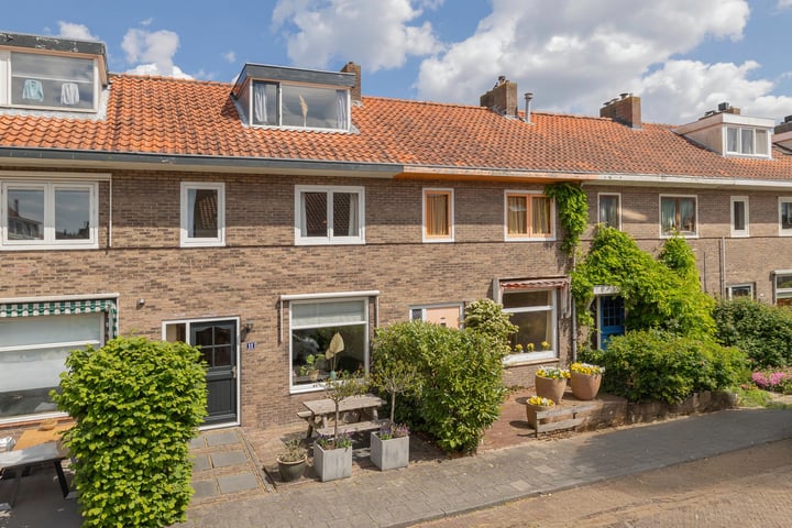 Photo of property Abraham Kuyperstraat 11, Heemstede