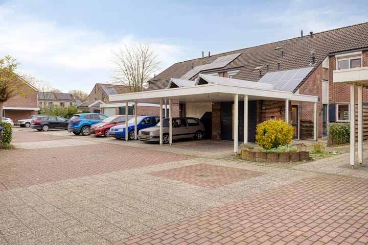 Photo of property Abraham Kuyperstraat 38, Winterswijk