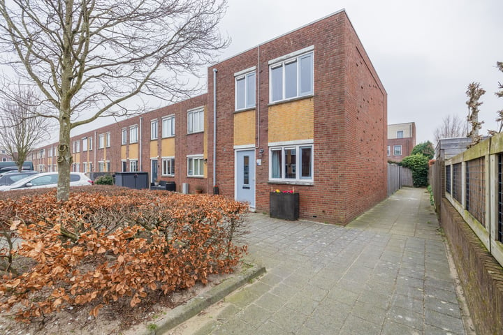 Abraham van Lindenstraat 1 in Voorhout