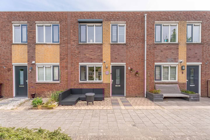 Photo of property Abraham van Lindenstraat 11, Voorhout