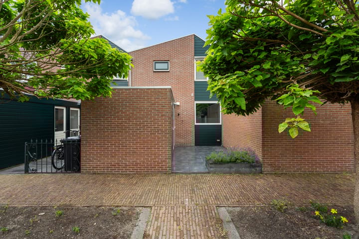 Abrikozendreef 7 in Rozenburg